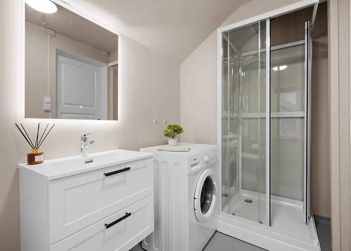 アパート Sentral Og Moderne 2br I - P ポールスグルン
